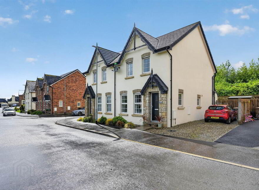 48 River Hill Road, Newtownards, BT23 7GT