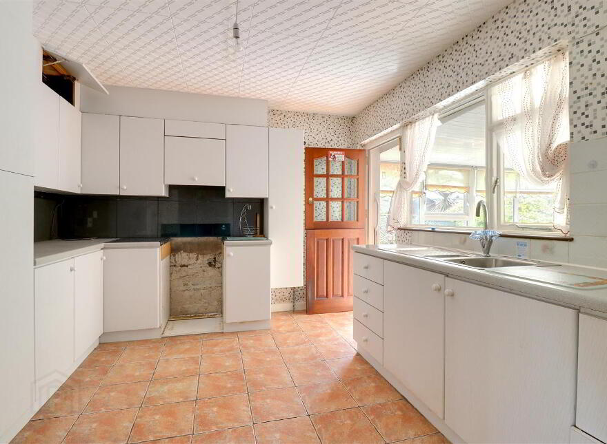 1 Rose Park, Newtownards, BT23 8HQ