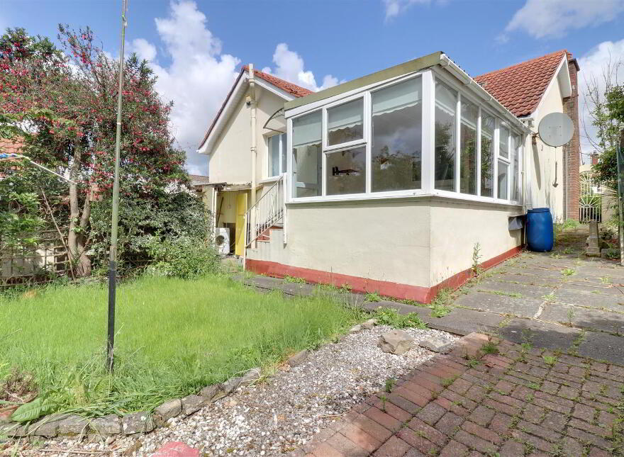 1 Rose Park, Newtownards, BT23 8HQ