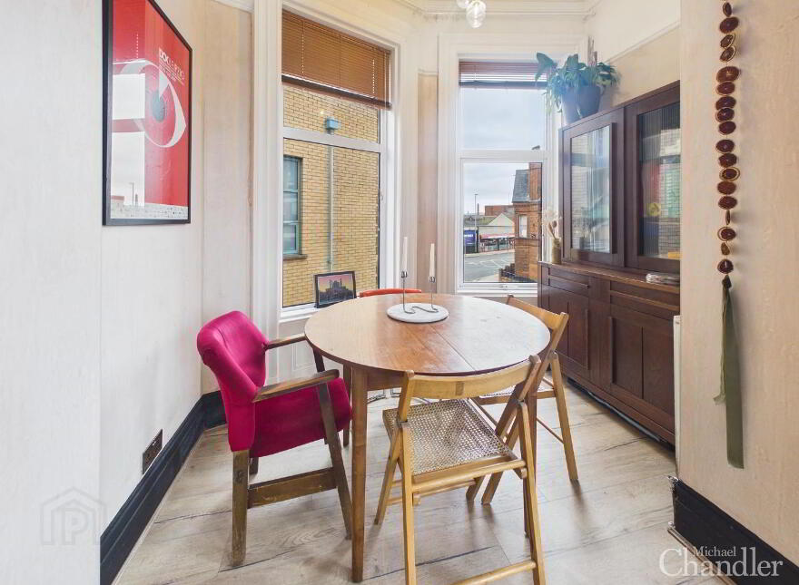 3b The Mount, Belfast, BT5 4NA