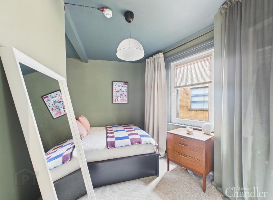 3b The Mount, Belfast, BT5 4NA