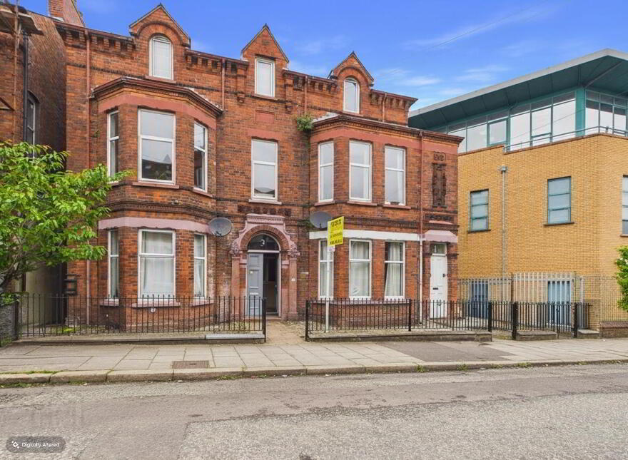 3b The Mount, Belfast, BT5 4NA