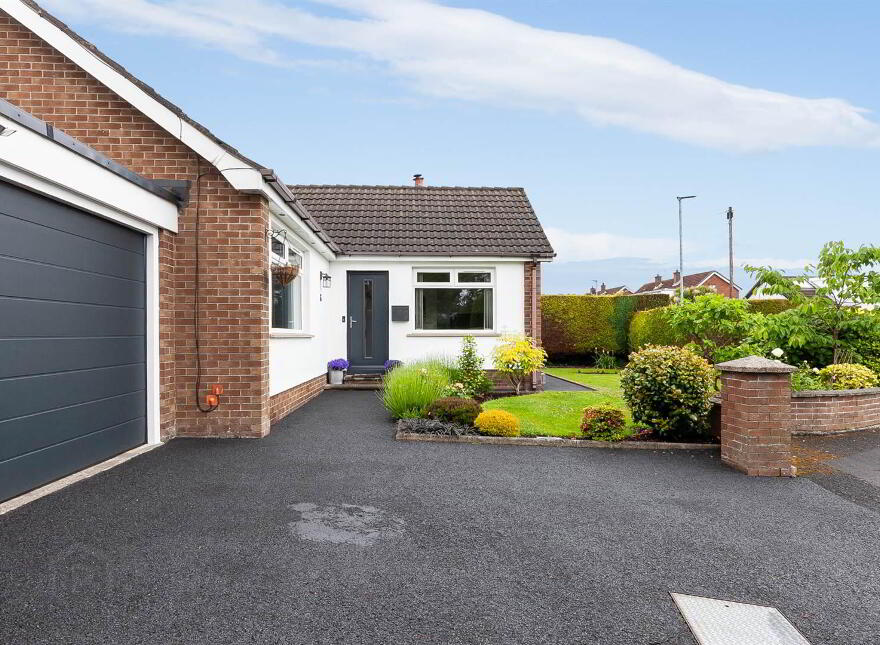 16 Lynne Avenue, Bangor, BT19 1NZ