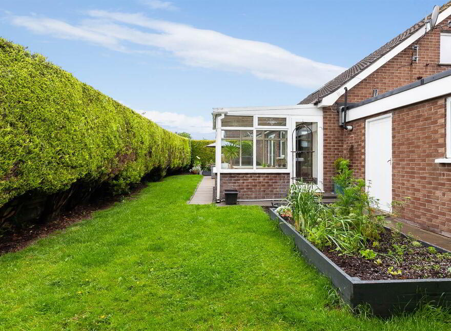 16 Lynne Avenue, Bangor, BT19 1NZ