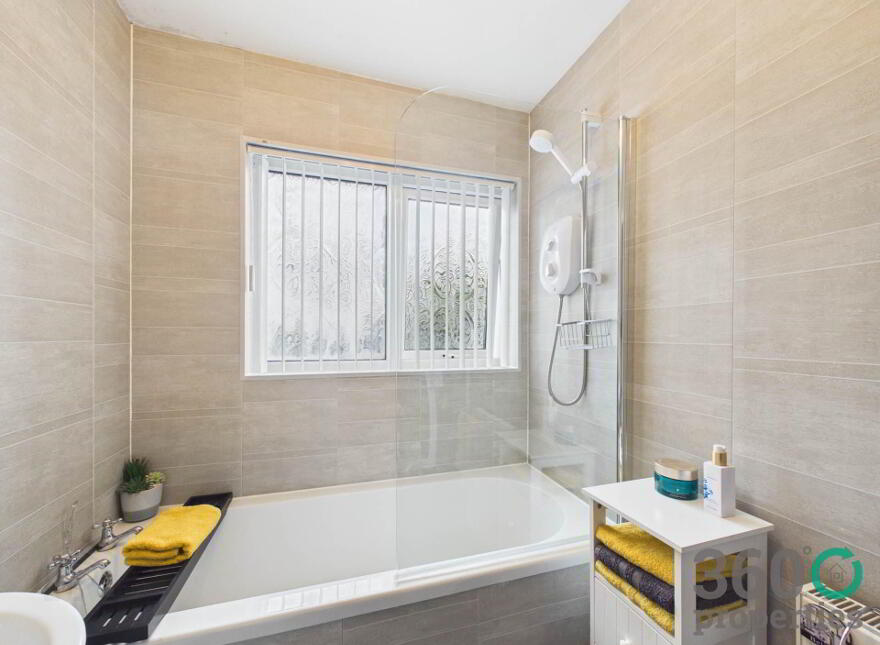 34 Royal Court, Ballymena, BT42 1HT