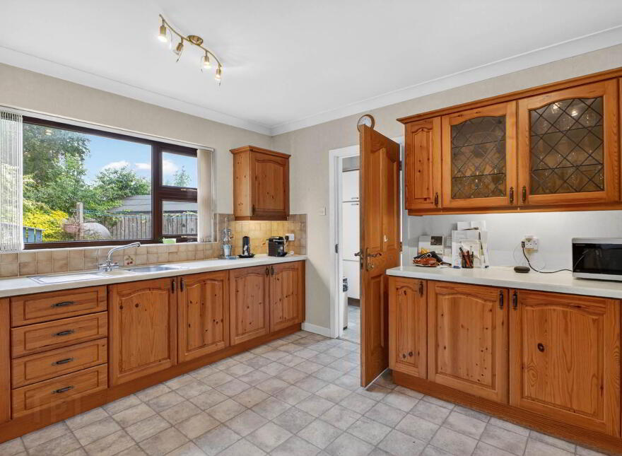11 Oldfort Gardens, Moira, BT67 0QB