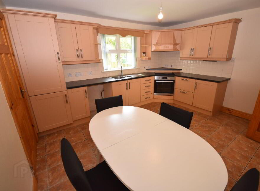 50 Carraig Craobh, Crievesmith, Letterkenny, F92WY2A