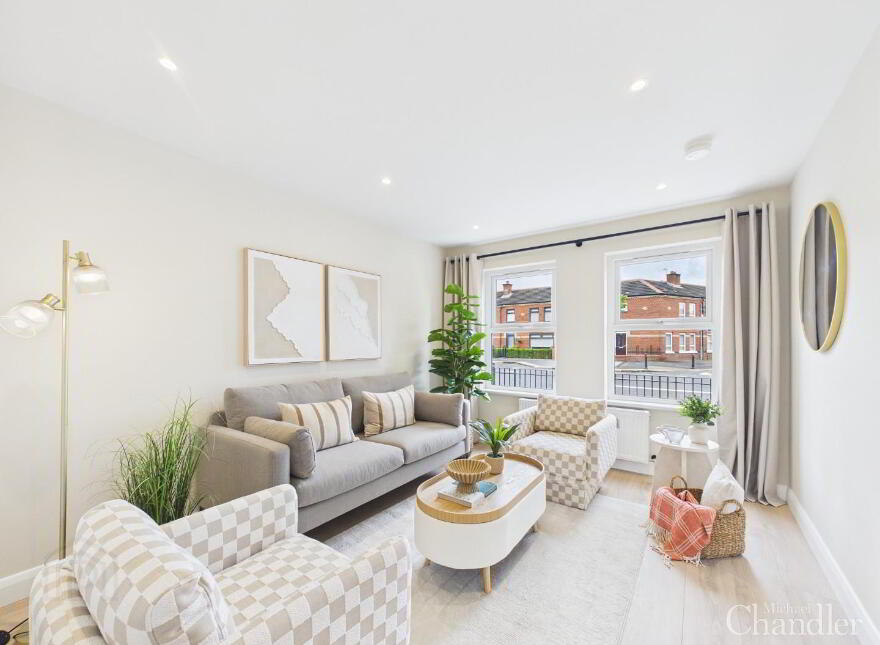 285 Albertbridge Road, Belfast, BT5 4PY