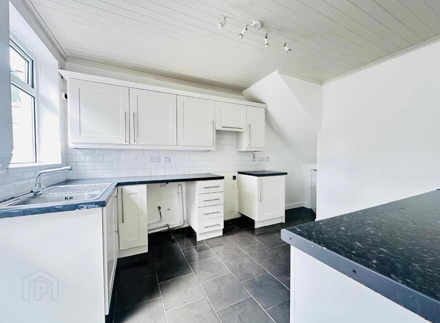 5 Abbots Gardens, Doagh Road, Newtownabbey, BT37 9QZ