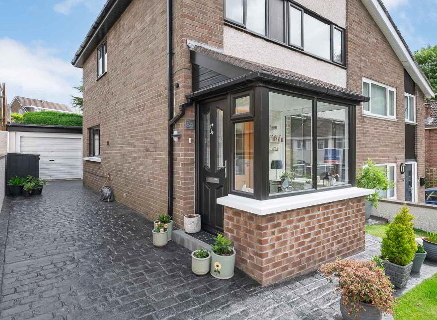 24 Glenaan Avenue, Dunmurry, Belfast, BT17 9AU