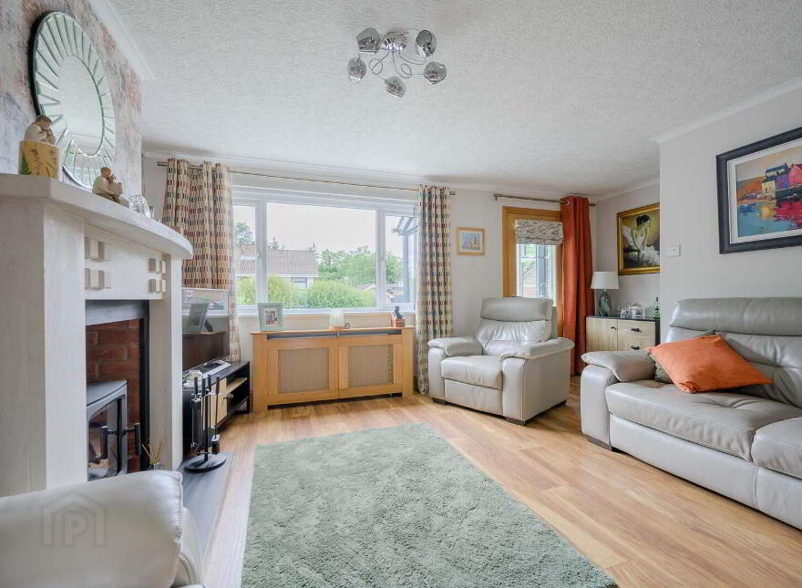 24 Glenaan Avenue, Dunmurry, Belfast, BT17 9AU