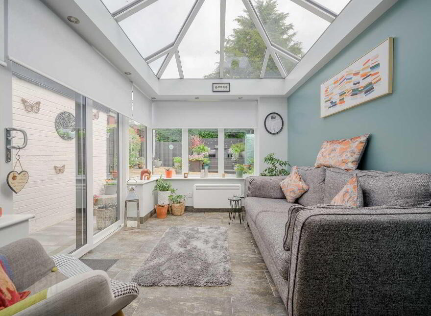 24 Glenaan Avenue, Dunmurry, Belfast, BT17 9AU