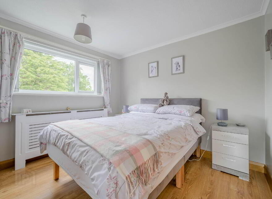 24 Glenaan Avenue, Dunmurry, Belfast, BT17 9AU