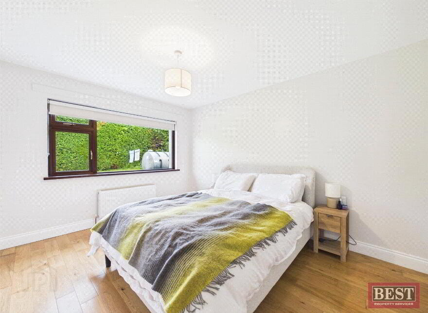 26 Avoca Lawn, Warrenpoint, BT34 3RJ