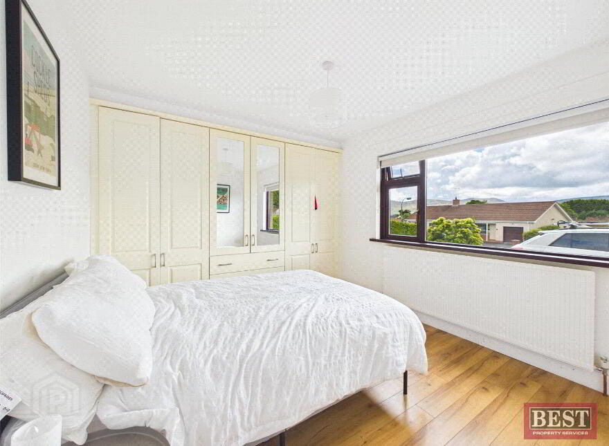 26 Avoca Lawn, Warrenpoint, BT34 3RJ