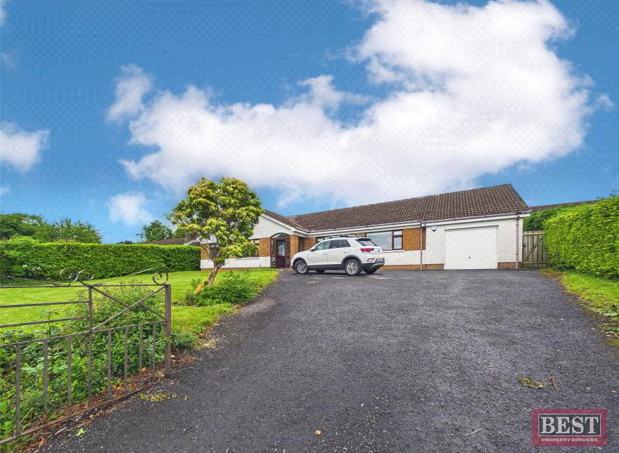 26 Avoca Lawn, Warrenpoint, BT34 3RJ