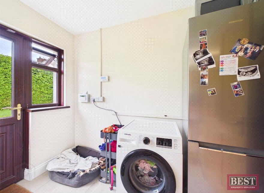 26 Avoca Lawn, Warrenpoint, BT34 3RJ