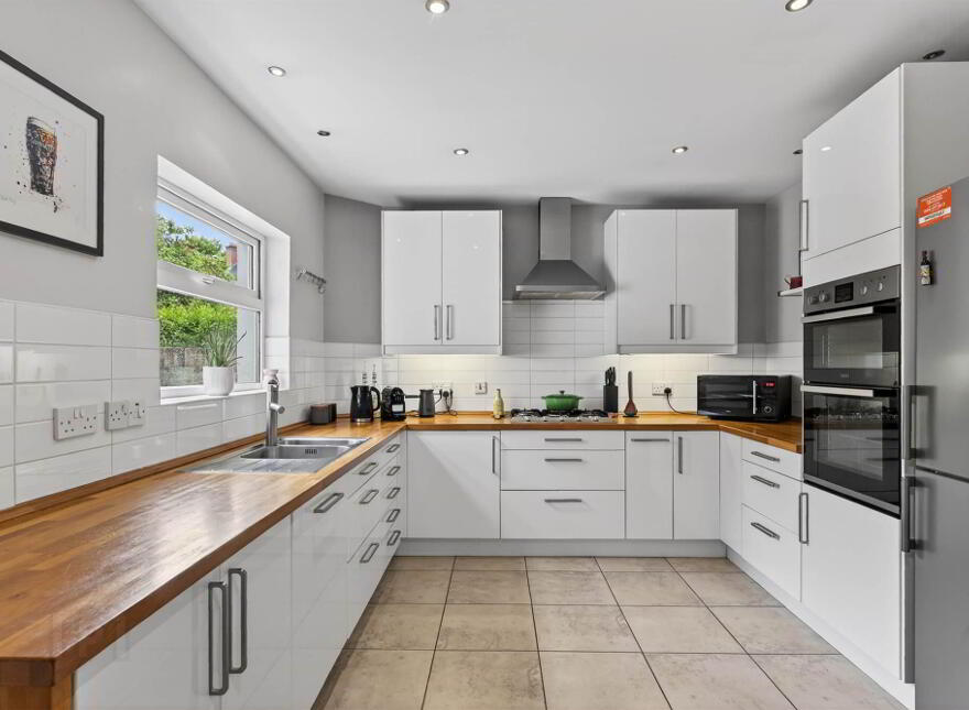 3 Ravensdene Park, Belfast, BT6 0DA