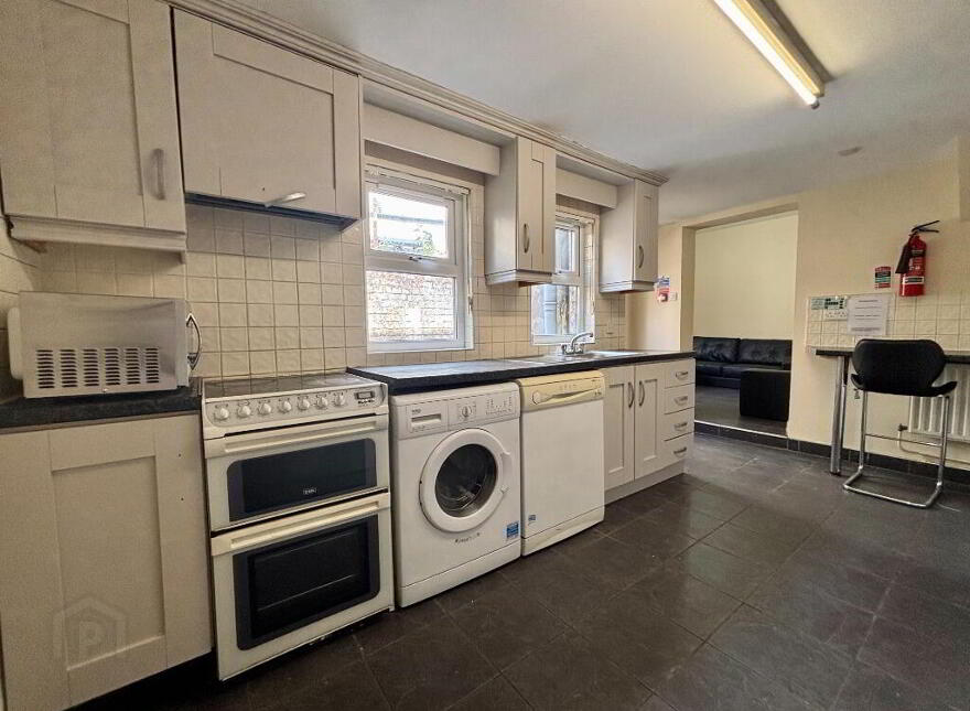 16 Eblana Street, Belfast, BT7 1LD