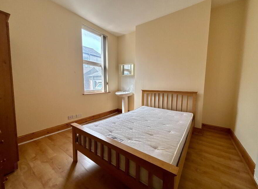 16 Eblana Street, Belfast, BT7 1LD