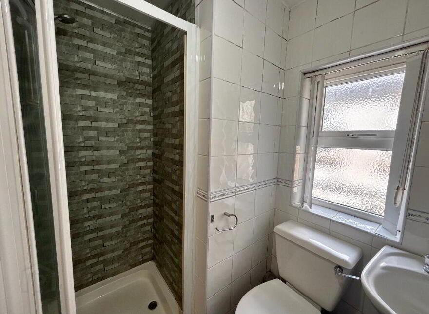 16 Eblana Street, Belfast, BT7 1LD