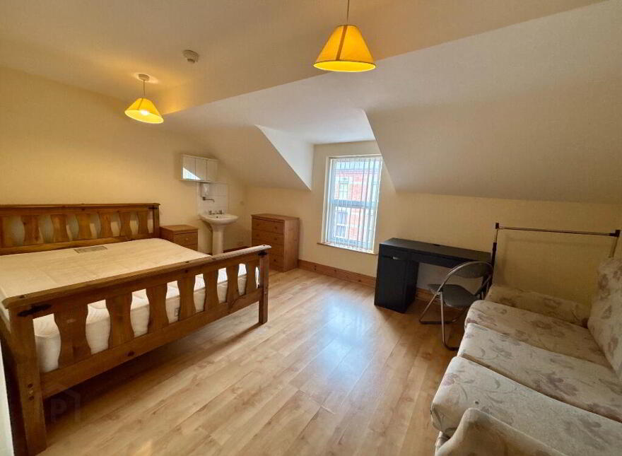 16 Eblana Street, Belfast, BT7 1LD
