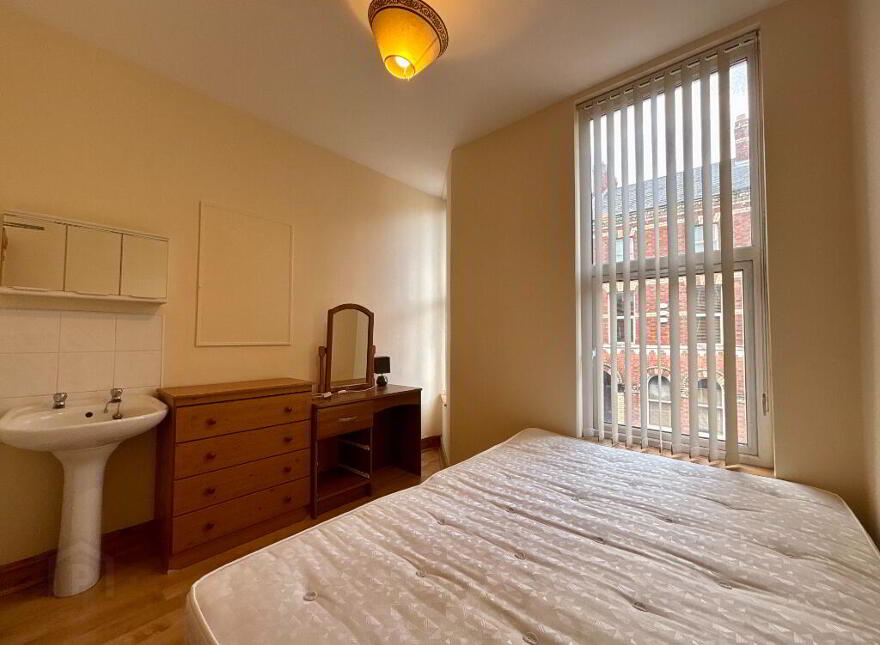 16 Eblana Street, Belfast, BT7 1LD