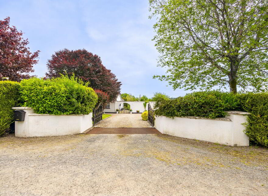 Hillview, Ballymaghroe, Knockananna, Y14YP94