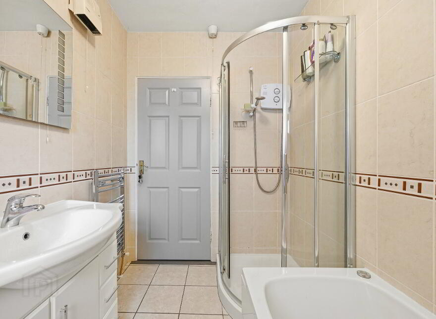 Hillview, Ballymaghroe, Knockananna, Y14YP94