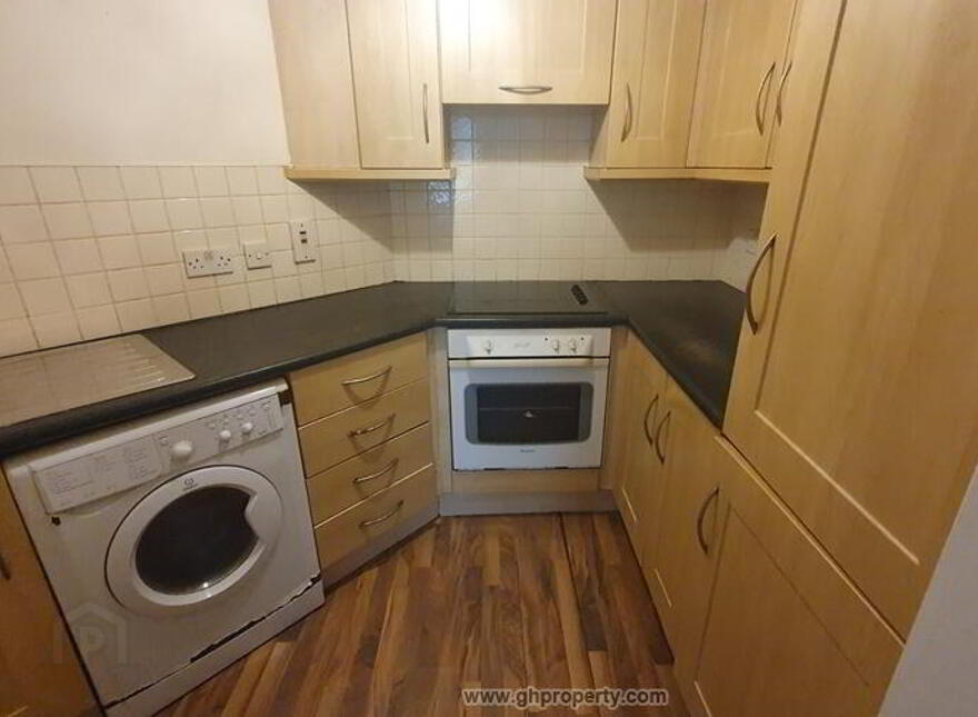 Apt, 3 The Archways, Bridge Street, Carrick On Shannon, N41XH64