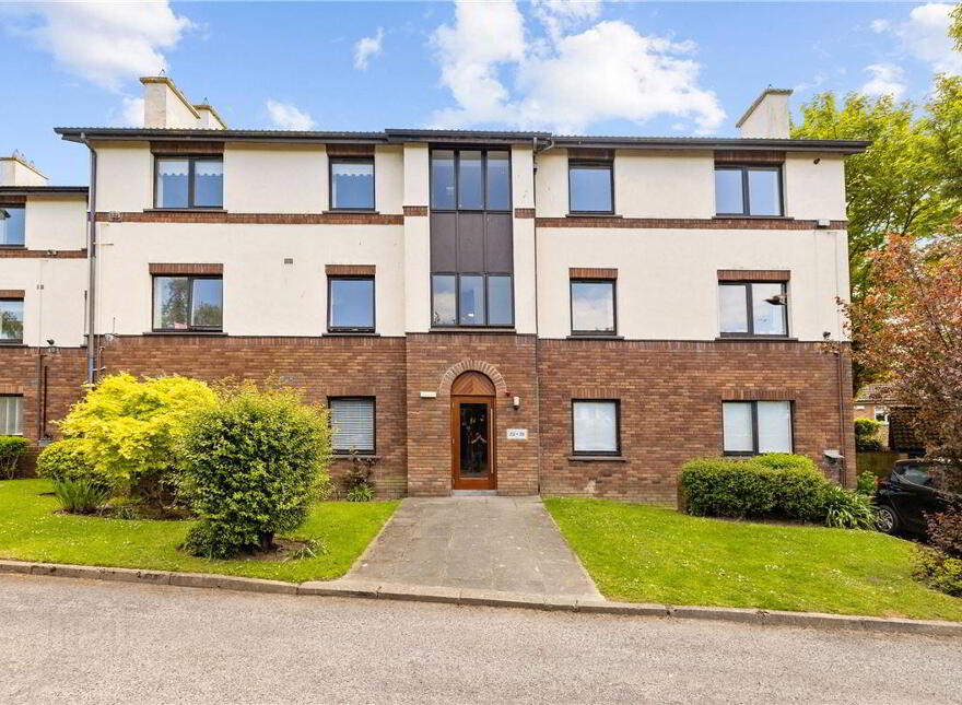 32 The Sycamores, Stradbrook Hill, Blackrock, Dublin, A94V066