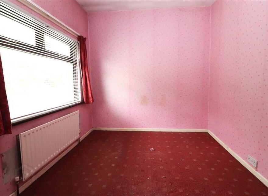 24 Low Road, Lisburn, BT27 4TJ