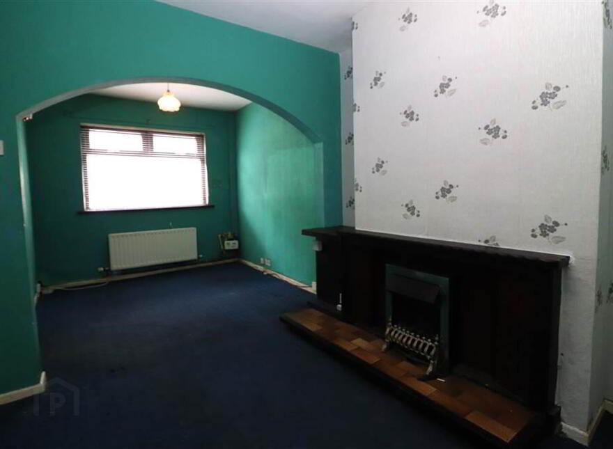 24 Low Road, Lisburn, BT27 4TJ