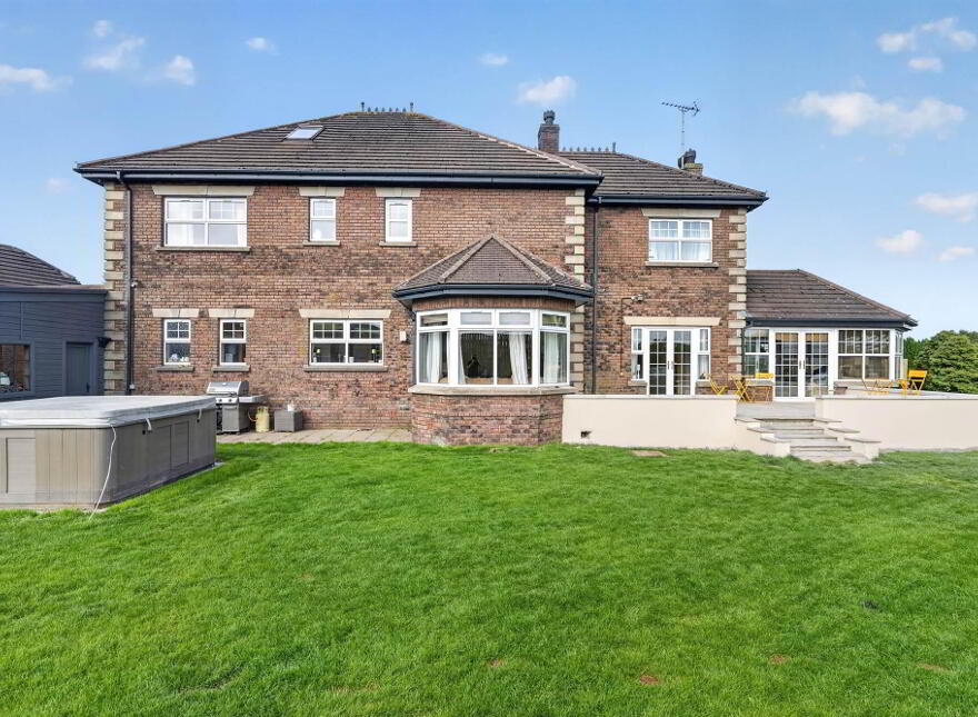 60 Tullyhubbert Road, Ballygowan, Newtownards, BT23 6LY