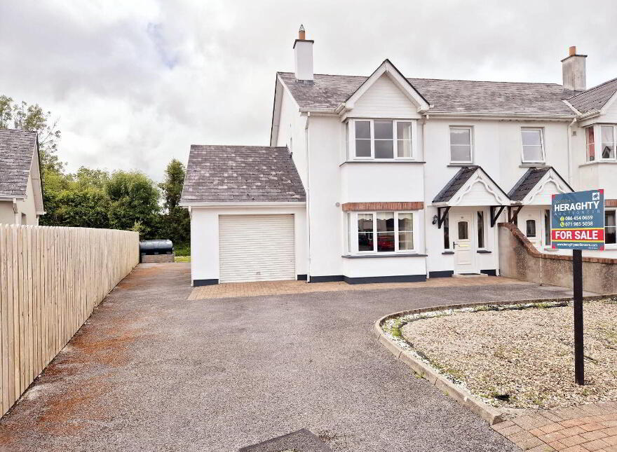 22 Clooneen Park, Manorhamilton, F91T9W6