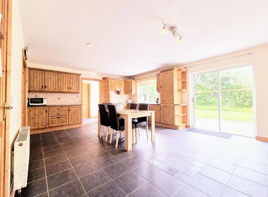 22 Clooneen Park, Manorhamilton, F91T9W6