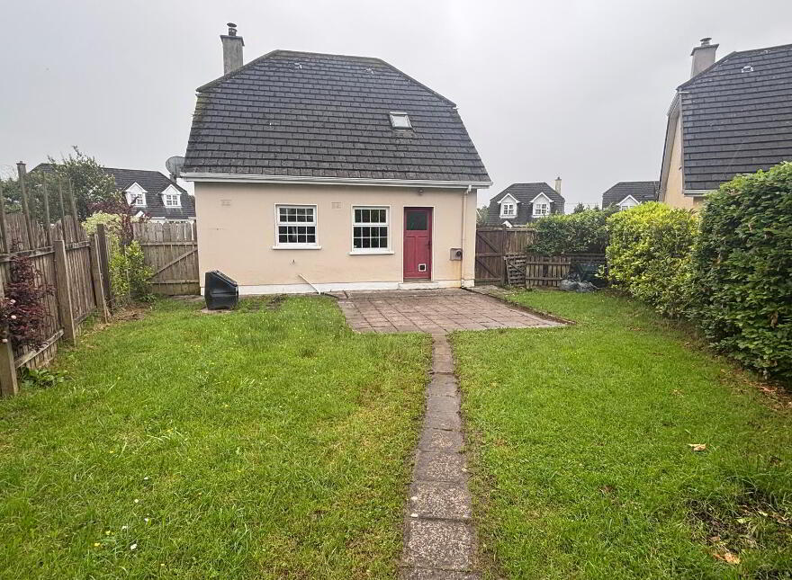 28 Orchard Drive, Donegal Town, F94H7P8