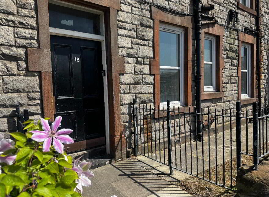 18/2 Beaverhall Road, Edinburgh, EH7 4JE