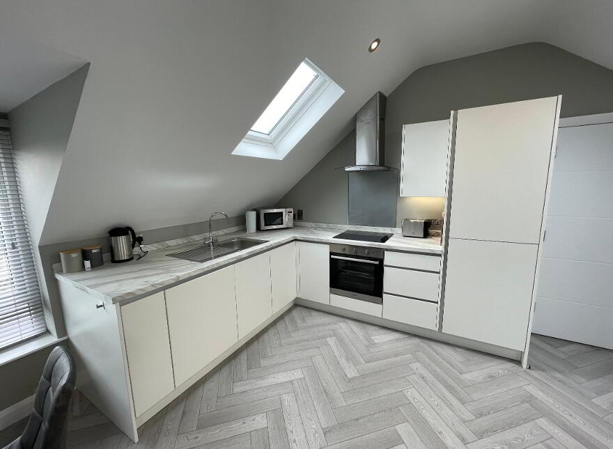 Apt 2, 2a Bloomdale Street, Bloomfield Avenue, Belfast, BT5 5BH