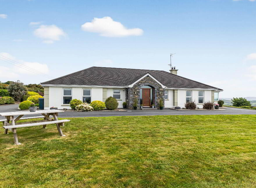 26 The Craig Road, Crossgar, Downpatrick, BT30 9BG