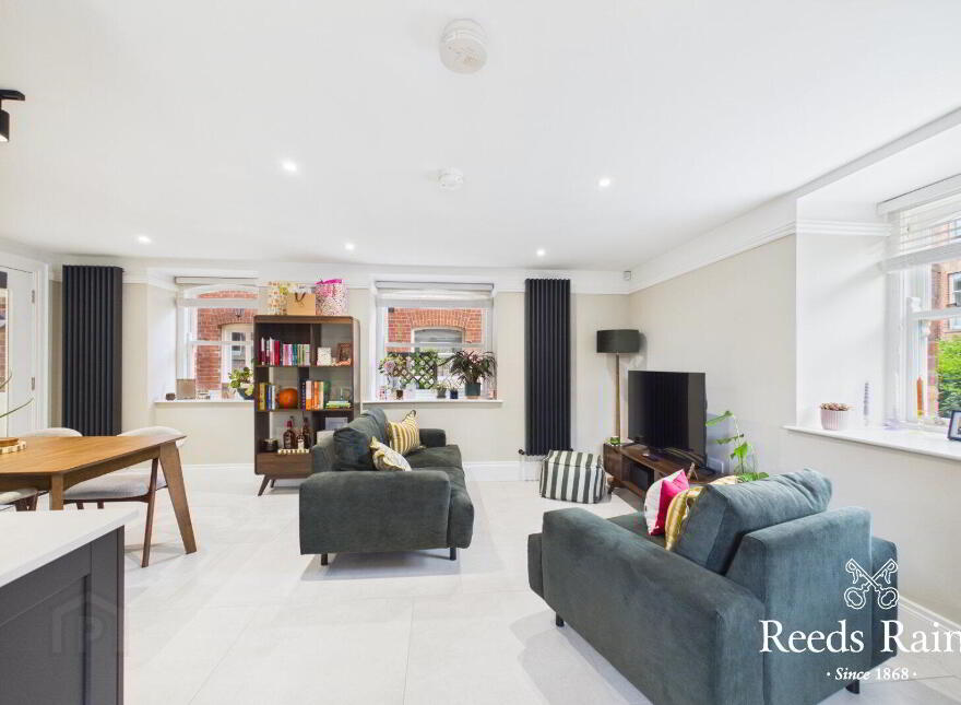 Apartment 8, 6 Lady Ishbel Boulevard, Belfast, BT8 8SJ