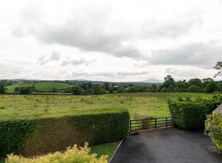 252a & 252b Castlewellan Road, Banbridge, BT32 3SF