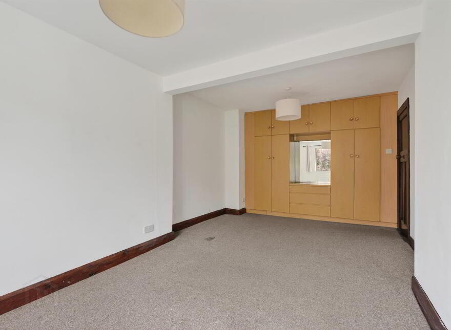 30 Marlborough Park North, Belfast, BT9 6HJ