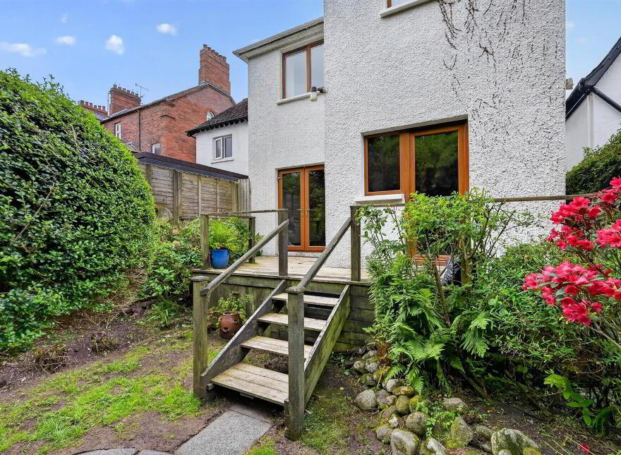 30 Marlborough Park North, Belfast, BT9 6HJ