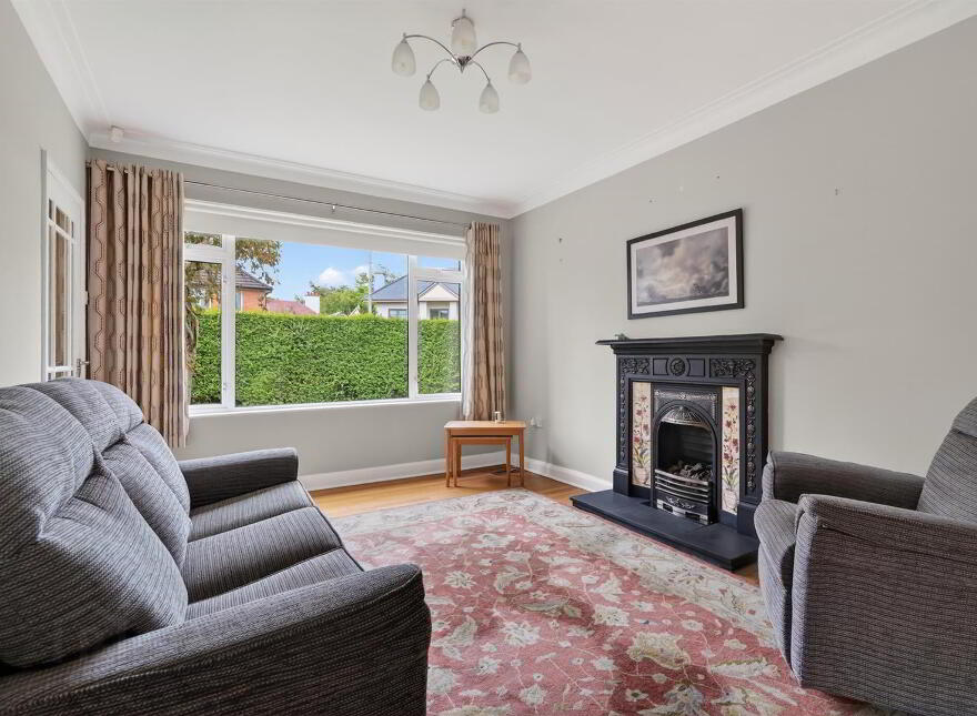 33 Dorchester Park, Belfast, BT9 6RJ