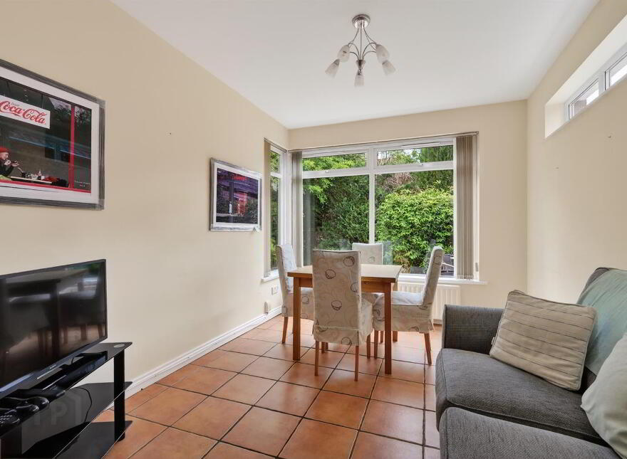 33 Dorchester Park, Belfast, BT9 6RJ