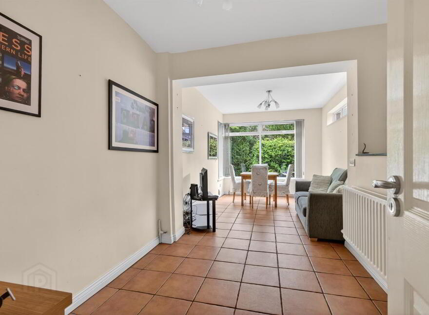 33 Dorchester Park, Belfast, BT9 6RJ