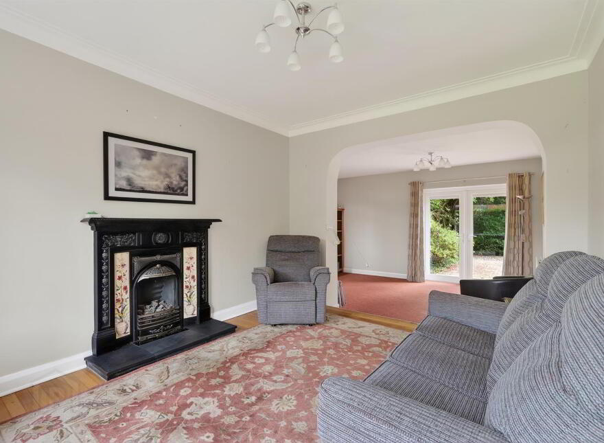 33 Dorchester Park, Belfast, BT9 6RJ