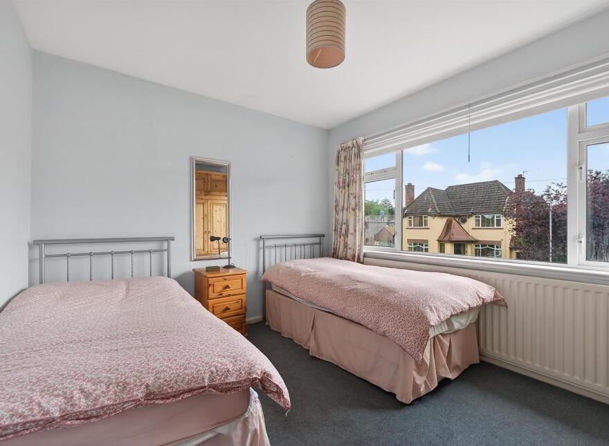 33 Dorchester Park, Belfast, BT9 6RJ