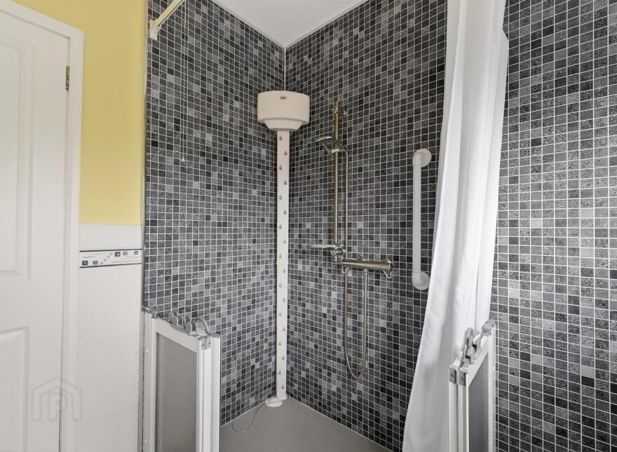 33 Dorchester Park, Belfast, BT9 6RJ